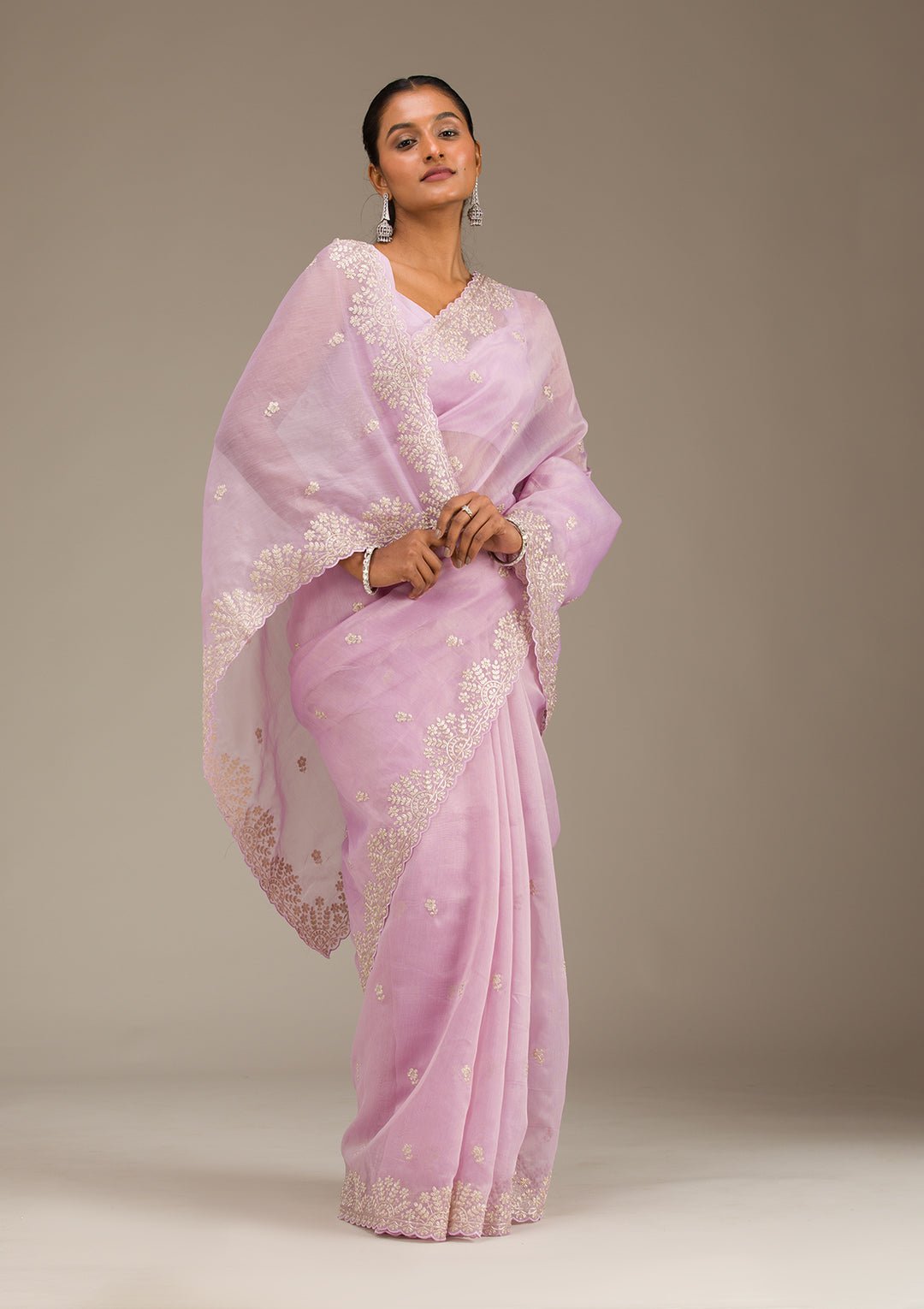 Lavender Threadwork Tissue Saree - Image 7